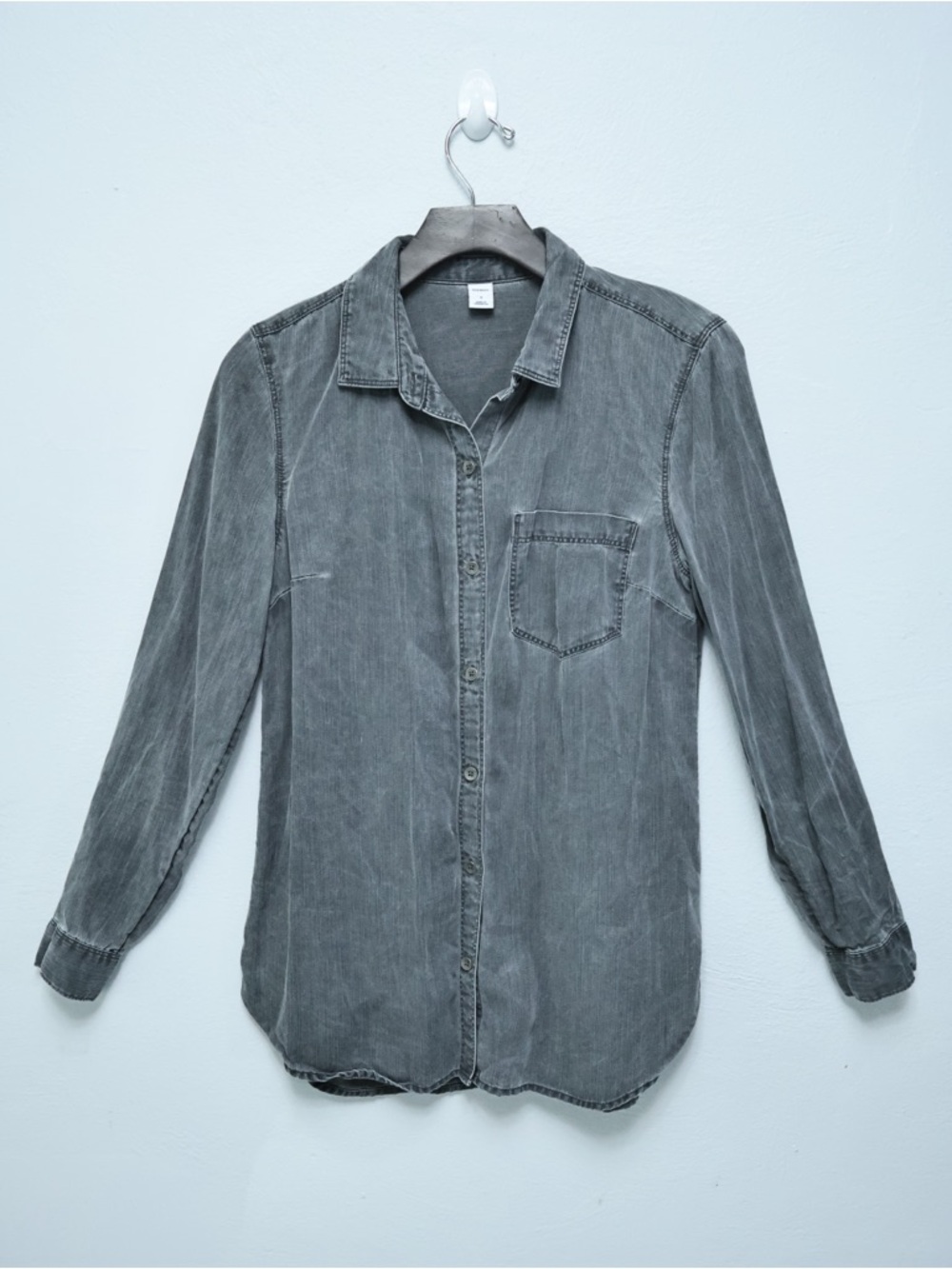 Old Navy Gray Washed Casual Button-Down Shirt